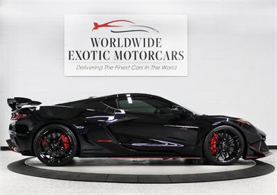 2023 Chevrolet Corvette Z06   - Photo 4 - Springfield, MO 65802