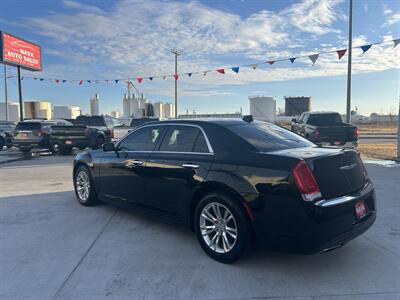 2017 Chrysler 300C - Photo 4 - Lexington, NE 68850