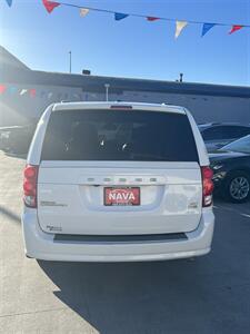 2019 Dodge Grand Caravan SXT   - Photo 3 - Lexington, NE 68850