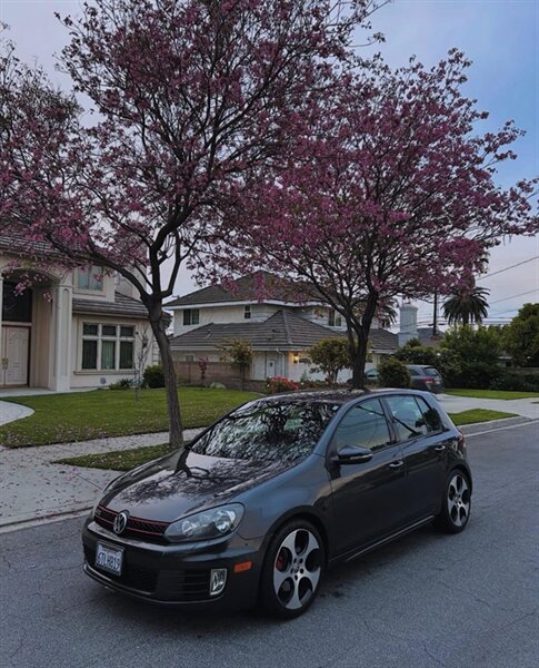 2012 Volkswagen GTI Base PZEV  