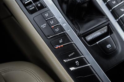 2018 Porsche Macan   - Photo 21 - Dallas, TX 75220