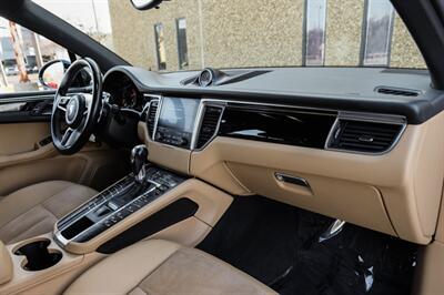 2018 Porsche Macan   - Photo 11 - Dallas, TX 75220