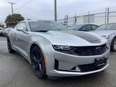 2019 Chevrolet Camaro LT   - Photo 1 - Victoria, BC V8T 2W6