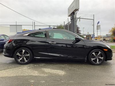 2017 Honda Civic Touring   - Photo 9 - Victoria, BC V8T 2W6