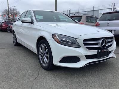 2018 Mercedes-Benz C 300 4MATIC   - Photo 1 - Victoria, BC V8T 2W6