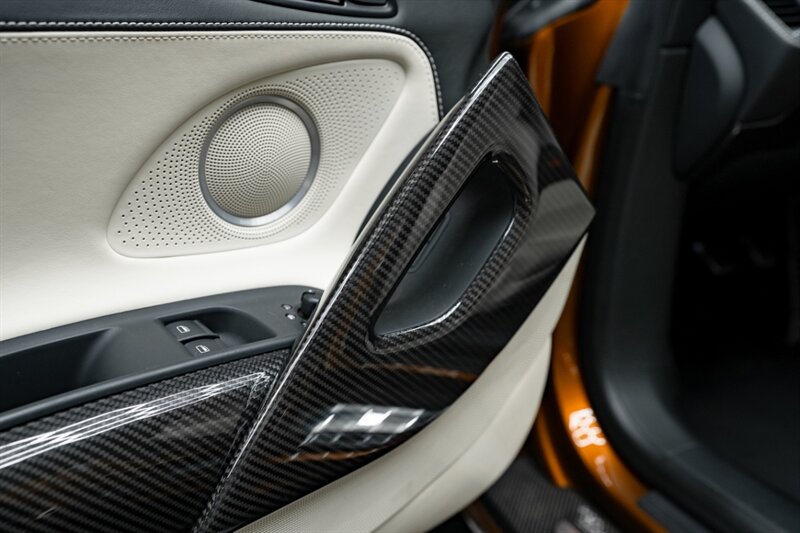 2010 Audi R8 5.2 quattro - Photo 54 - Huntington Beach, CA 92649