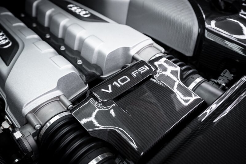 2010 Audi R8 5.2 quattro - Photo 79 - Huntington Beach, CA 92649