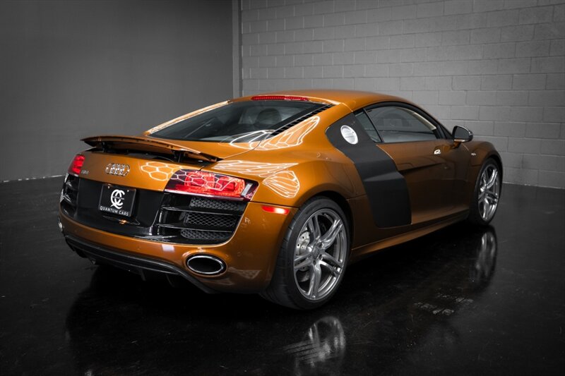 2010 Audi R8 5.2 quattro - Photo 82 - Huntington Beach, CA 92649