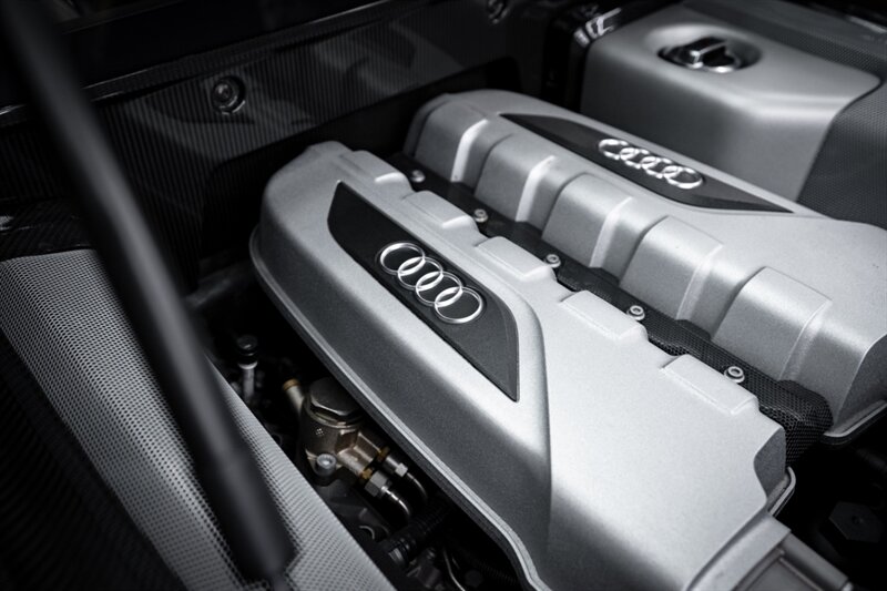 2010 Audi R8 5.2 quattro - Photo 80 - Huntington Beach, CA 92649