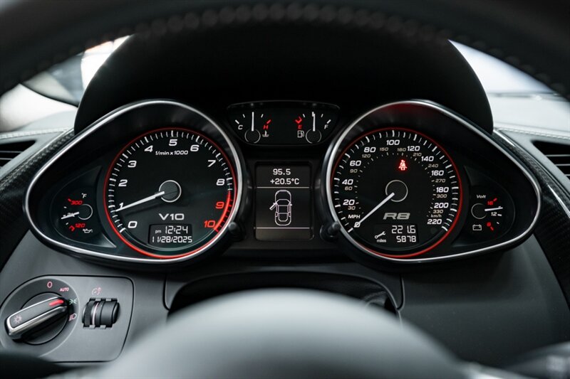 2010 Audi R8 5.2 quattro - Photo 40 - Huntington Beach, CA 92649