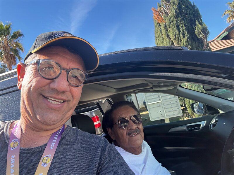 2017 Nissan Pathfinder SL   - Photo 1 - Los Angeles, CA 90022