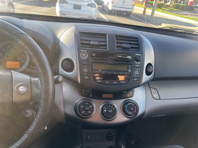2009 Toyota RAV4   - Photo 13 - Los Angeles, CA 90022