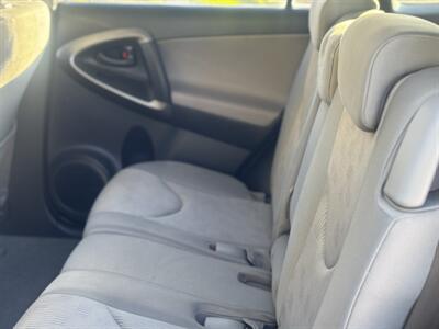 2009 Toyota RAV4   - Photo 10 - Los Angeles, CA 90022
