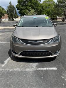 2018 Chrysler Pacifica Touring L   - Photo 7 - Albuquerque, NM 87110