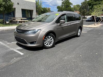 2018 Chrysler Pacifica Touring L   - Photo 1 - Albuquerque, NM 87110