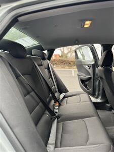 2023 Chevrolet Malibu LT   - Photo 18 - Albuquerque, NM 87110