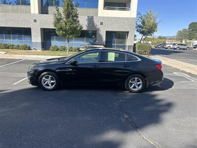 2017 Chevrolet Malibu LS   - Photo 3 - Albuquerque, NM 87110