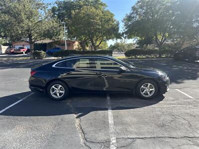 2017 Chevrolet Malibu LS   - Photo 4 - Albuquerque, NM 87110