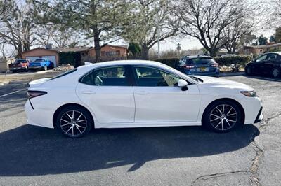 2021 Toyota Camry SE   - Photo 4 - Albuquerque, NM 87110