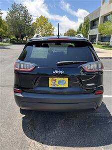 2019 Jeep Cherokee Latitude Plus   - Photo 8 - Albuquerque, NM 87110