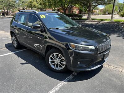 2019 Jeep Cherokee Latitude Plus   - Photo 2 - Albuquerque, NM 87110