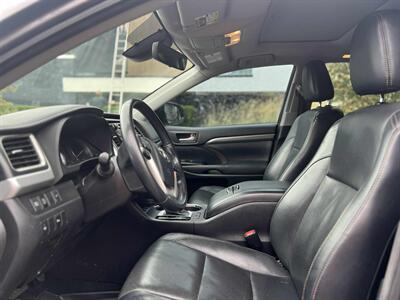 2017 Toyota Highlander Limited   - Photo 22 - Portland, OR 97216