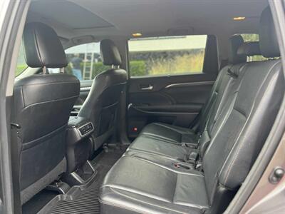 2017 Toyota Highlander Limited   - Photo 19 - Portland, OR 97216