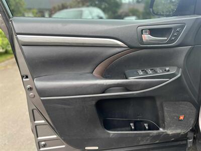 2017 Toyota Highlander Limited   - Photo 20 - Portland, OR 97216