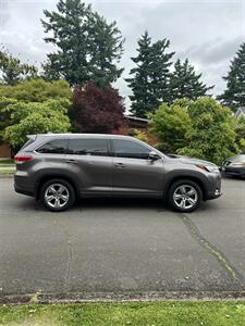 2017 Toyota Highlander Limited   - Photo 9 - Portland, OR 97216