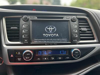 2017 Toyota Highlander Limited   - Photo 26 - Portland, OR 97216
