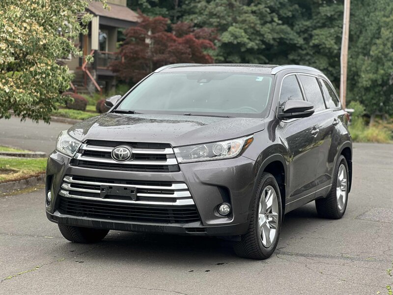 2017 Toyota Highlander Limited  