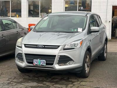 2014 Ford Escape SE   - Photo 1 - Portland, OR 97216