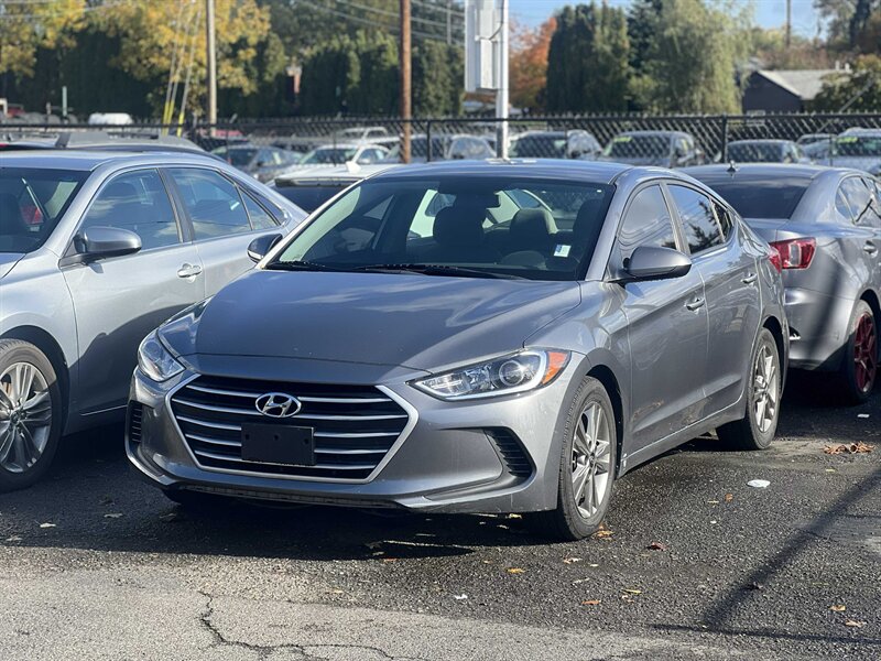2018 Hyundai ELANTRA SEL   - Photo 1 - Portland, OR 97216