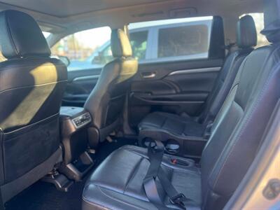 2017 Toyota Highlander Limited   - Photo 5 - Portland, OR 97216