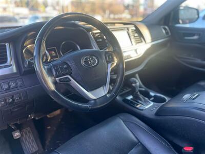 2017 Toyota Highlander Limited   - Photo 11 - Portland, OR 97216
