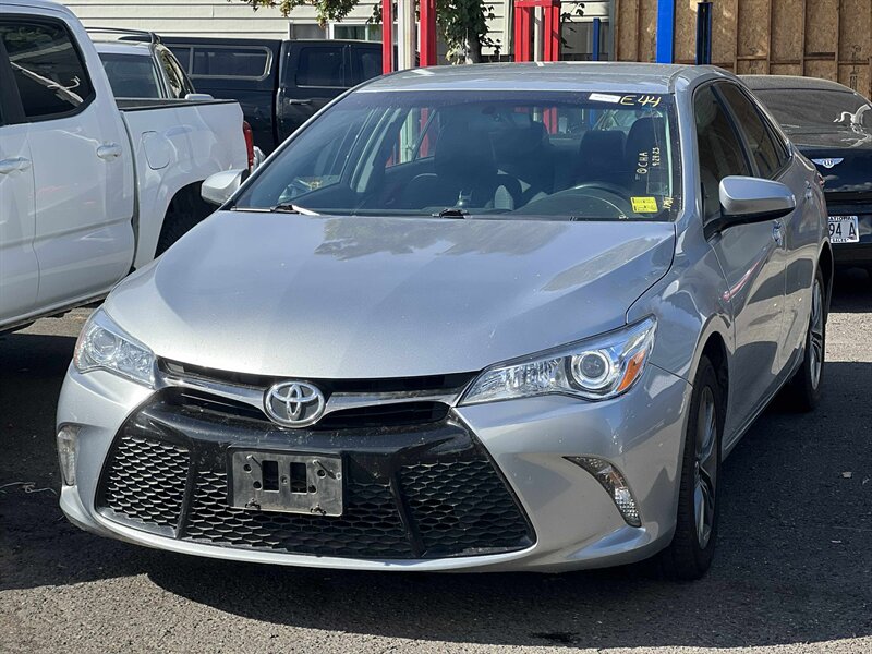 2015 Toyota Camry SE