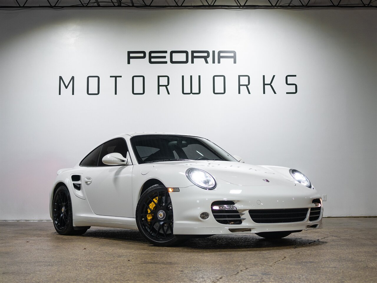 2013 Porsche 911 Turbo S   - Photo 1 - Peoria, IL 61615