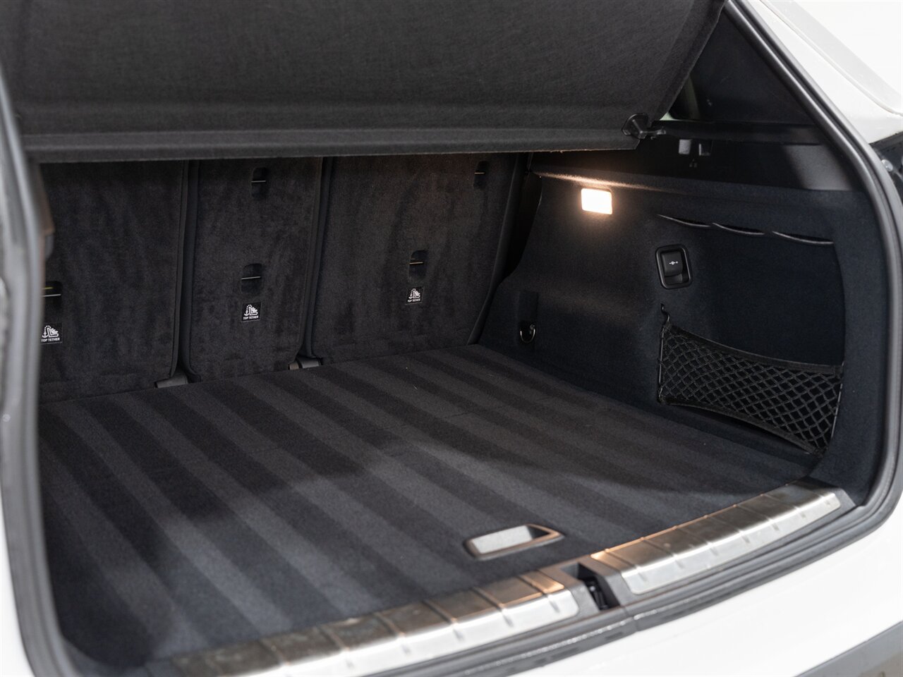 2018 BMW X1 xDrive28i - Photo 14 - Peoria, IL 61615