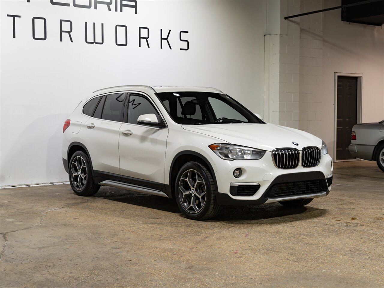 2018 BMW X1 xDrive28i - Photo 2 - Peoria, IL 61615