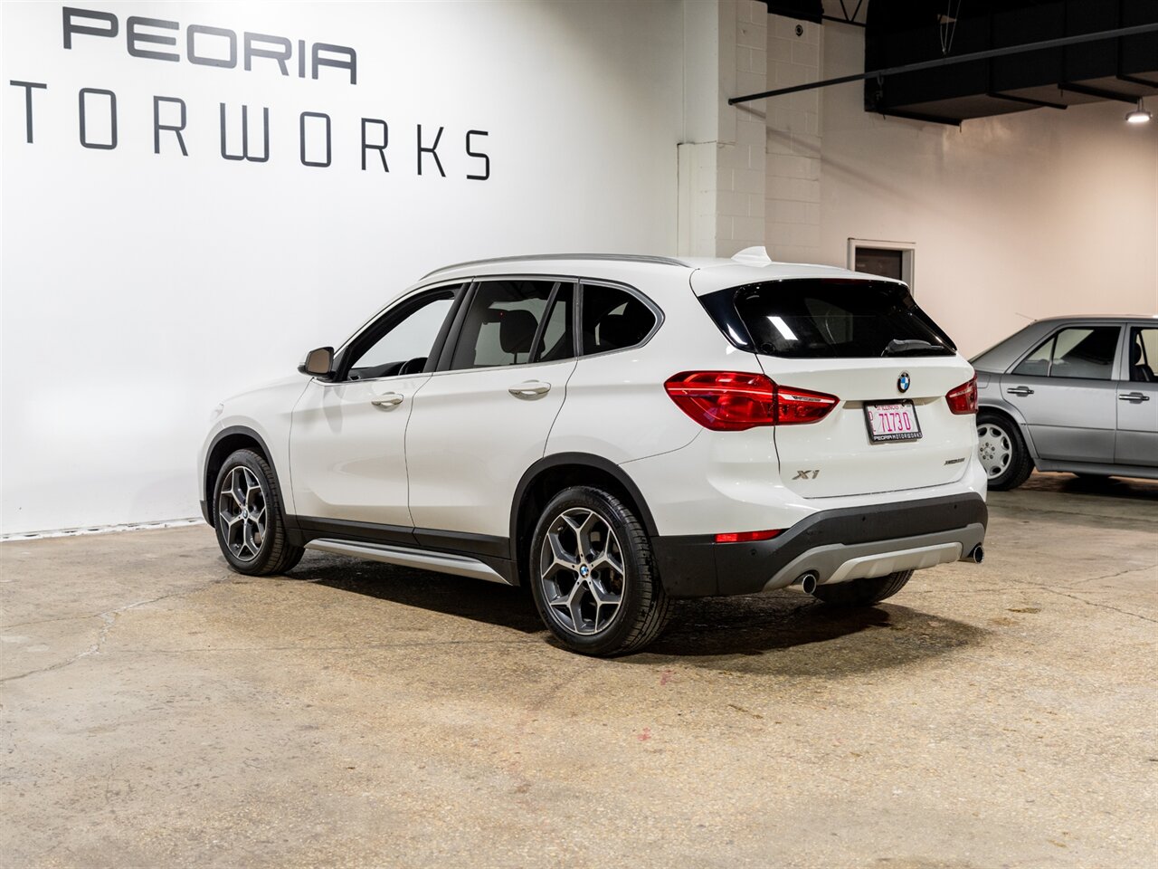 2018 BMW X1 xDrive28i - Photo 6 - Peoria, IL 61615