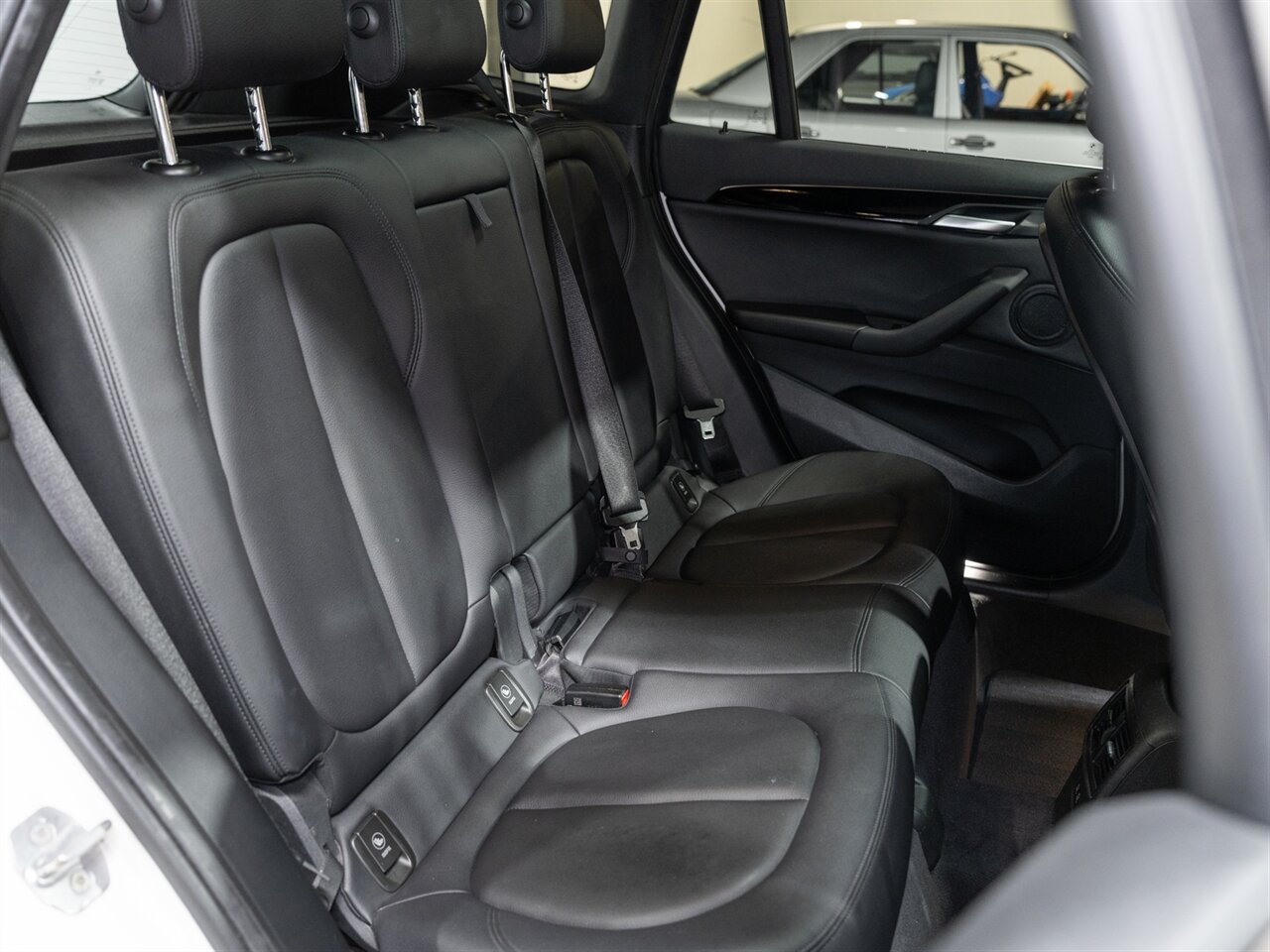 2018 BMW X1 xDrive28i - Photo 28 - Peoria, IL 61615