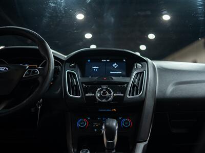 2017 Ford Focus SEL   - Photo 25 - Peoria, IL 61615