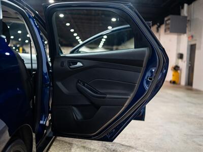 2017 Ford Focus SEL   - Photo 36 - Peoria, IL 61615
