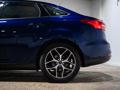 2017 Ford Focus SEL   - Photo 13 - Peoria, IL 61615