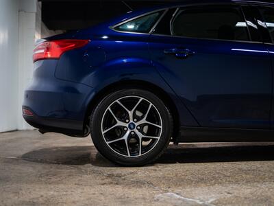 2017 Ford Focus SEL   - Photo 14 - Peoria, IL 61615