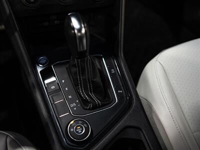 2021 Volkswagen Tiguan SE R-Line Black 4Motion - Photo 26 - Peoria, IL 61615