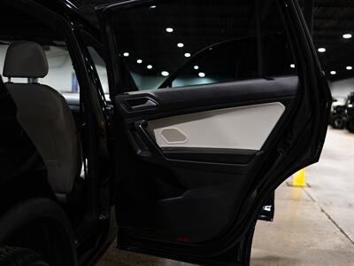 2021 Volkswagen Tiguan SE R-Line Black 4Motion - Photo 39 - Peoria, IL 61615