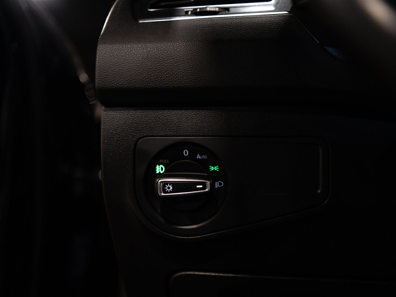 2021 Volkswagen Tiguan SE R-Line Black 4Motion - Photo 42 - Peoria, IL 61615