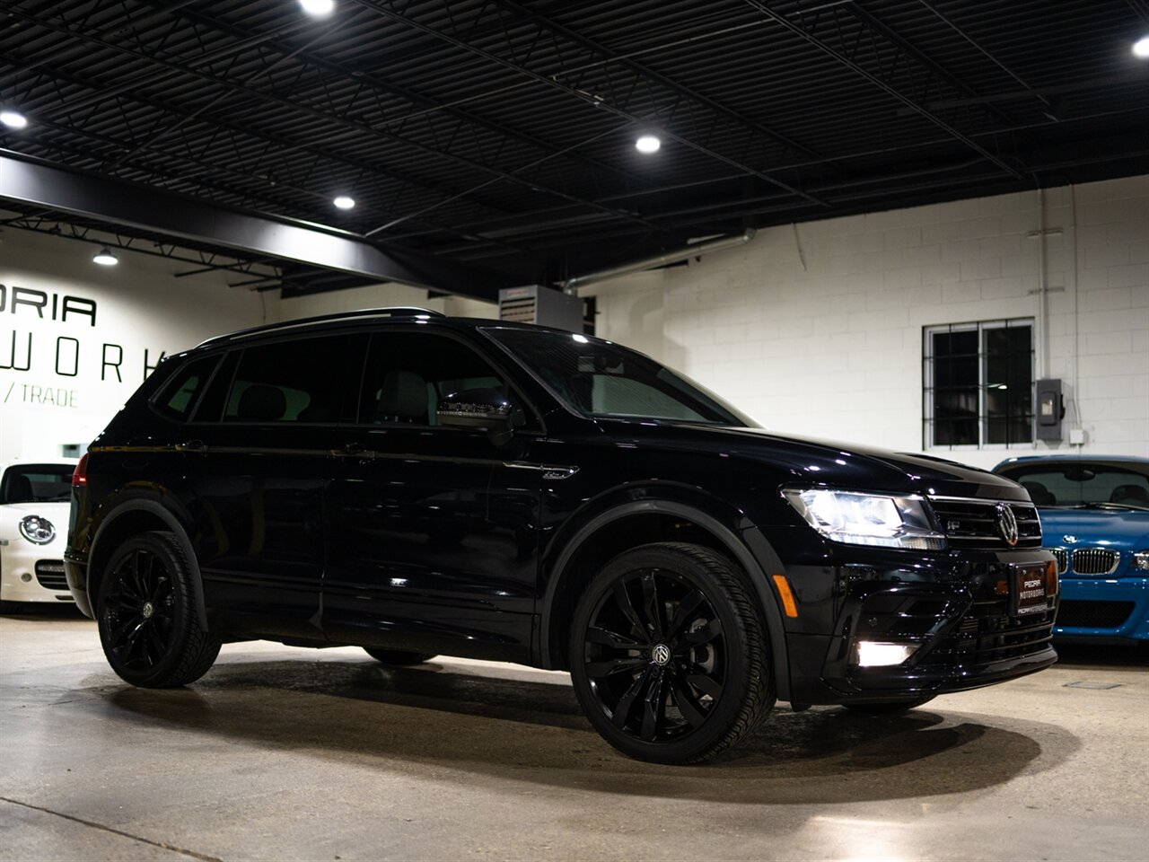 2021 Volkswagen Tiguan SE R-Line Black 4Motion - Photo 10 - Peoria, IL 61615