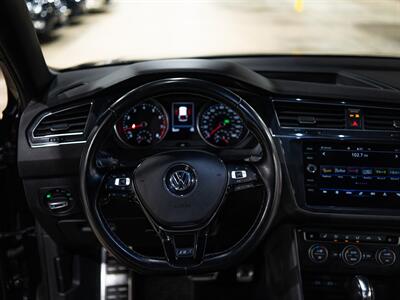 2021 Volkswagen Tiguan SE R-Line Black 4Motion - Photo 25 - Peoria, IL 61615